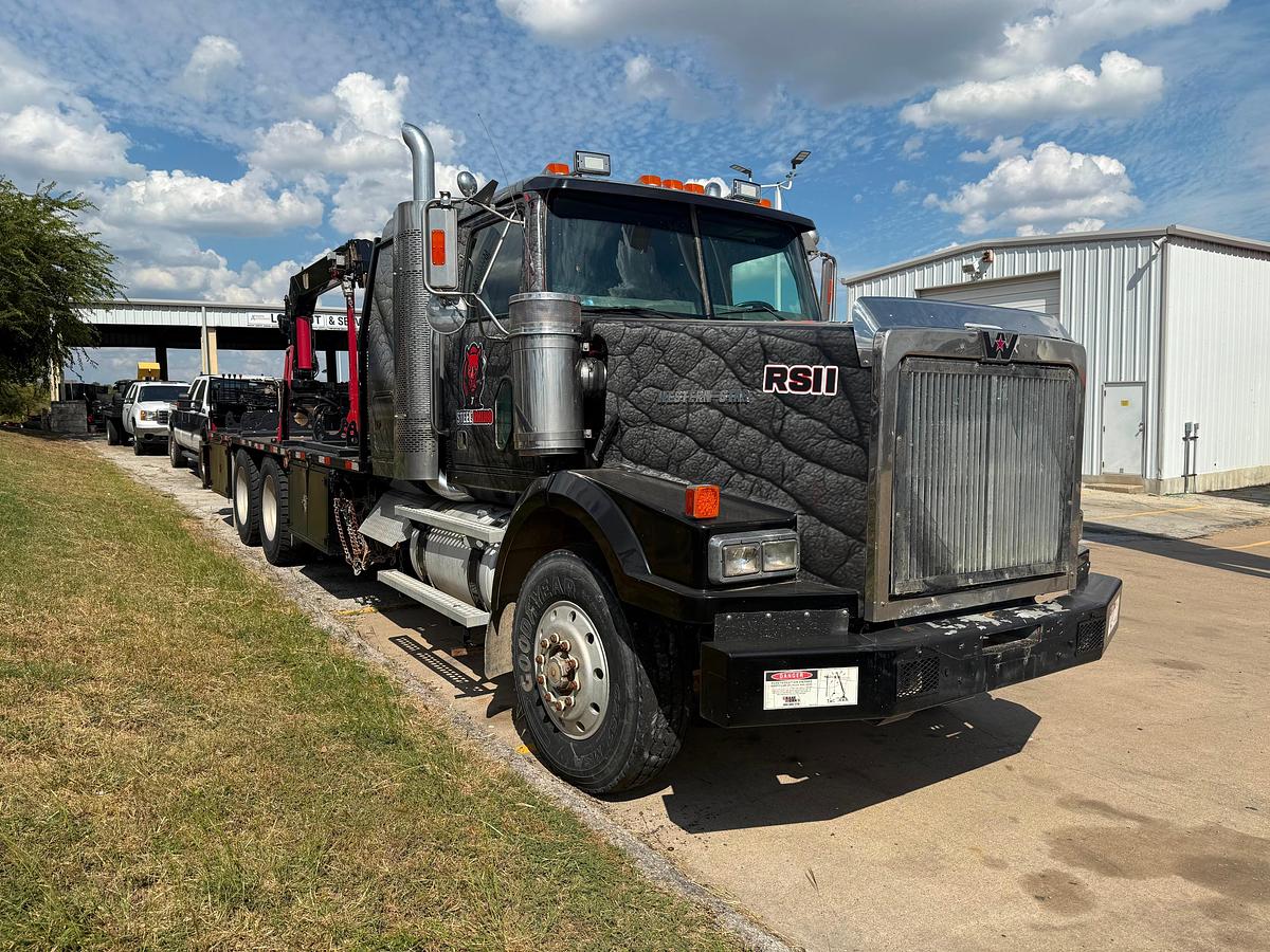 Used 2006 Western Star 4900 Boom Truck, Sleeper
