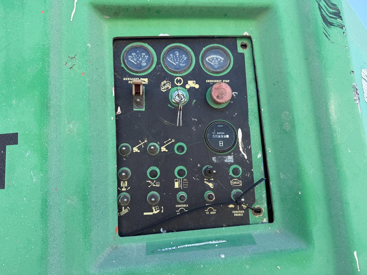 Used 1998 Genie S-60 Man Lift