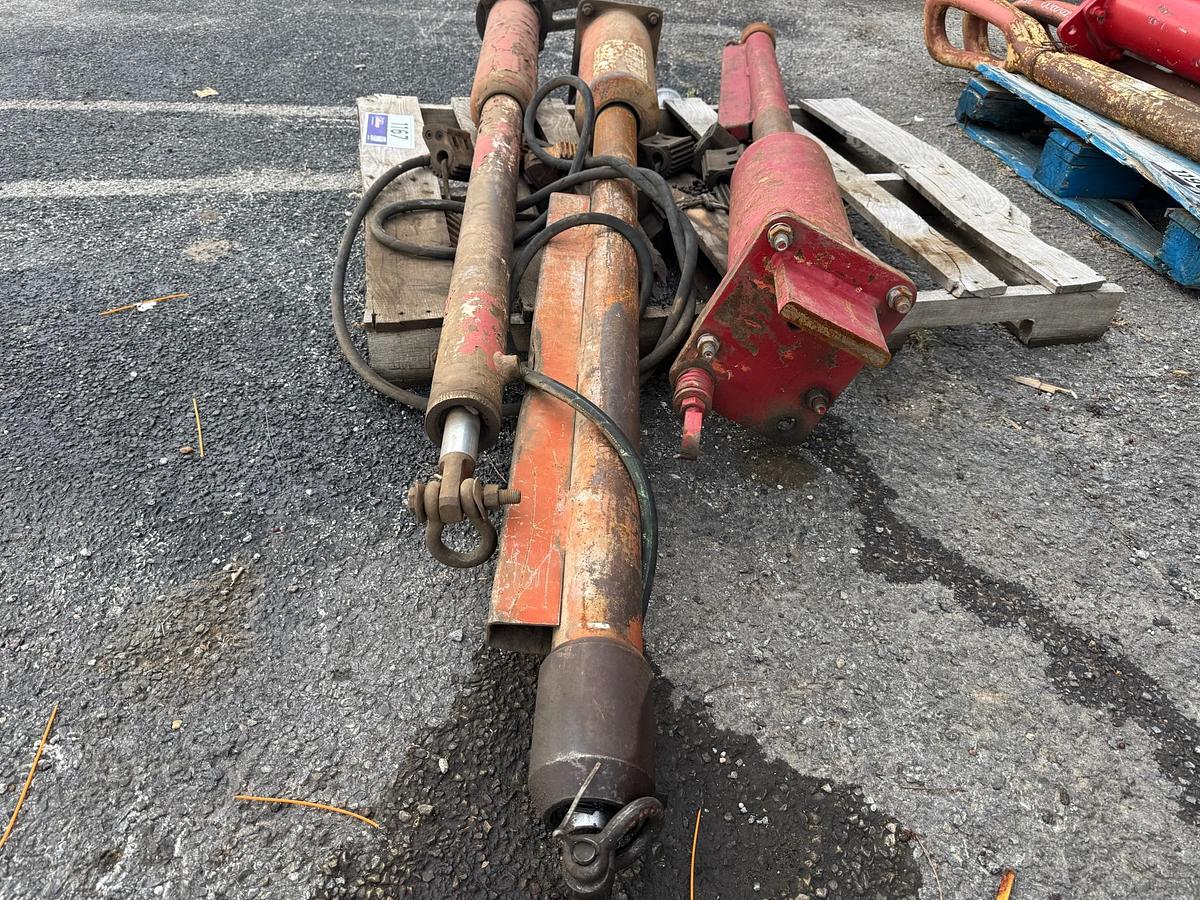 Used 1 Pallet of 3 Hydraulic Cylinders