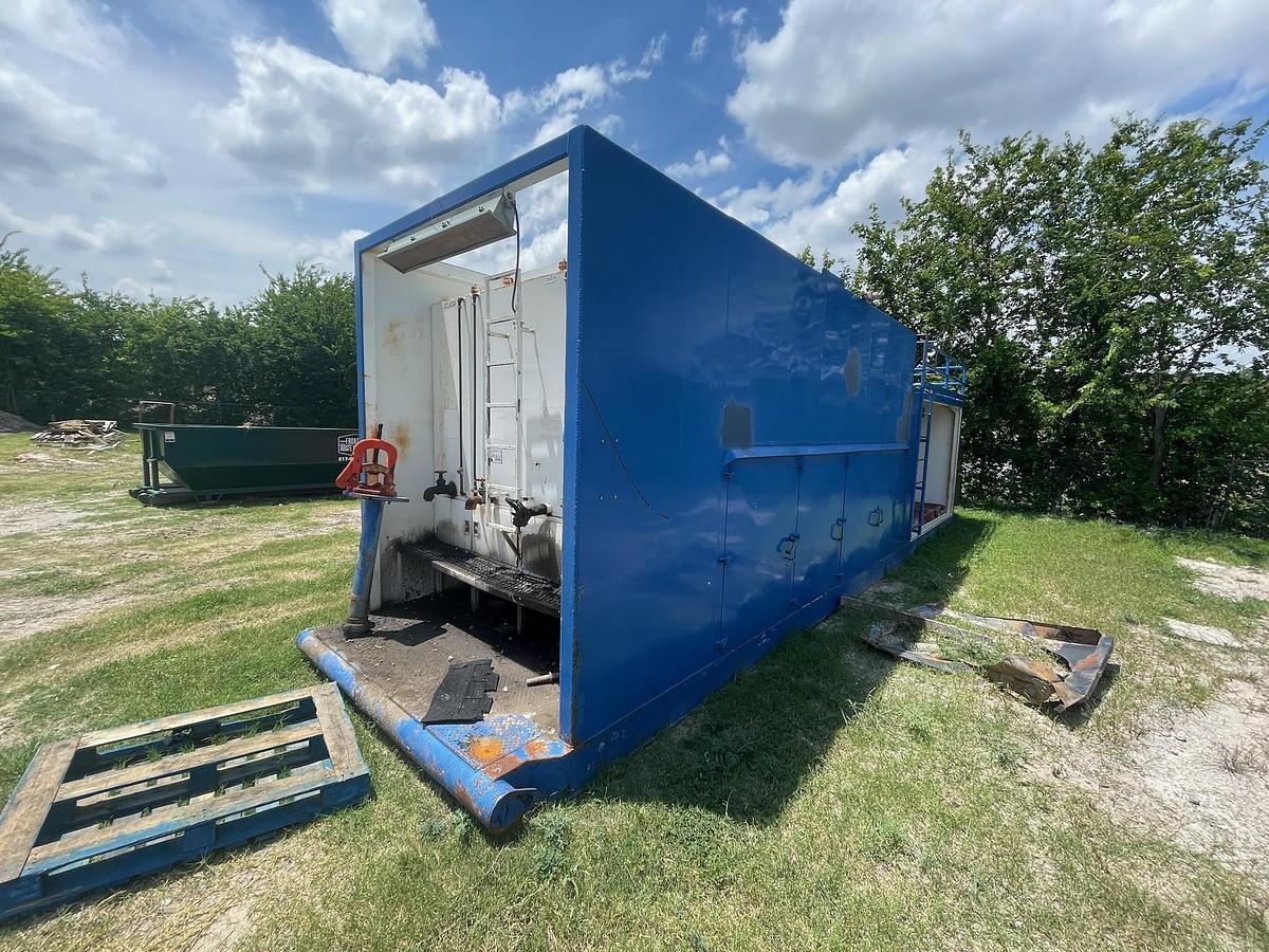 Used DS 320 4-Station Closing Unit