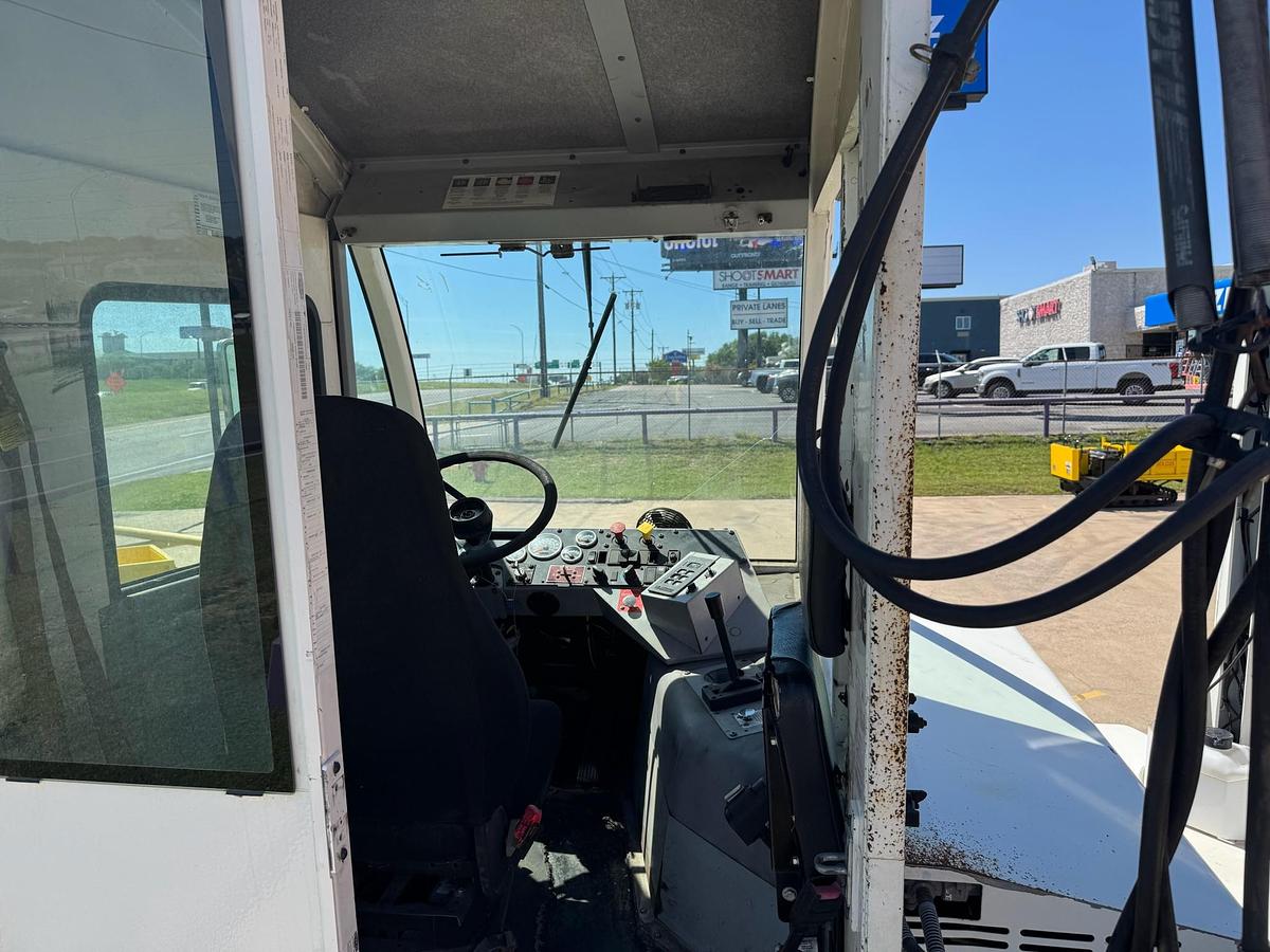 Used 2019 Autocar 4x2 Spotter Truck