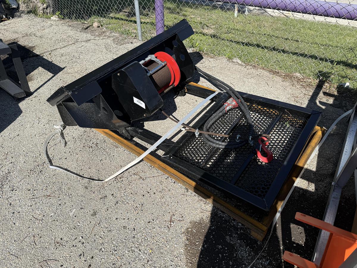 Used 2026 GIYI GY-LW45 Winch Skid Steer Attachment (UNUSED)
