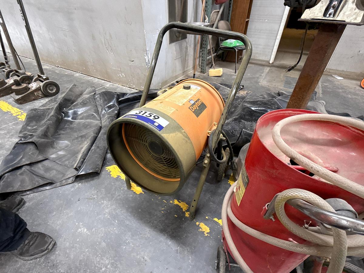 Used Dayton 220 Volt Salamander Heater