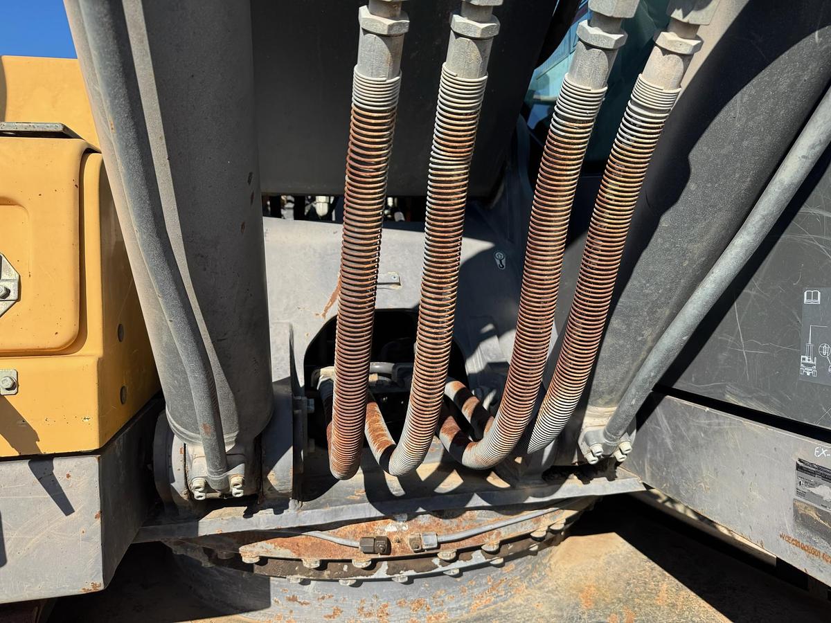 Used VOLVO Excavator