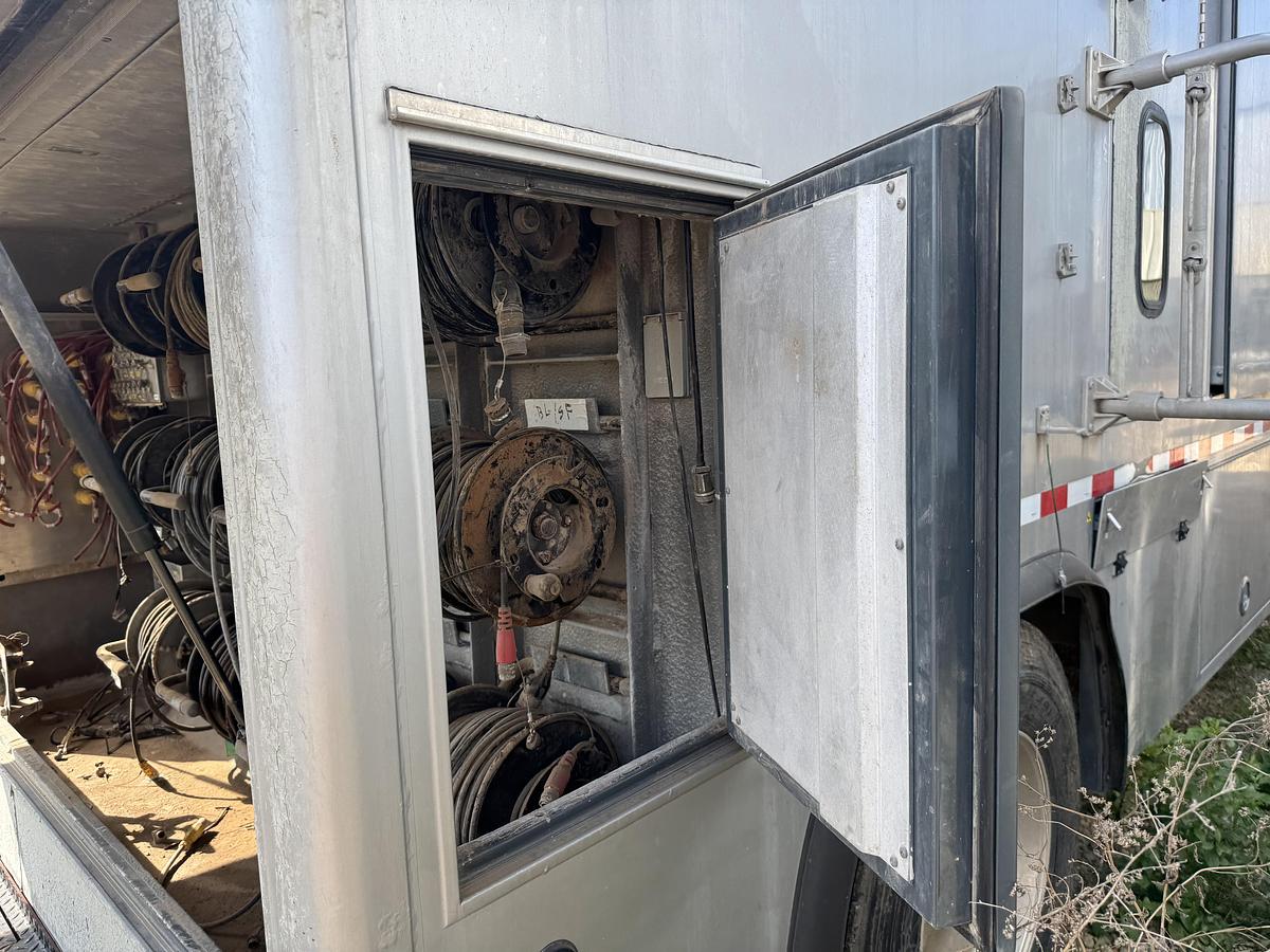 Used 2015 Stewart & Stevenson ET-33 EXP Frac Data Van