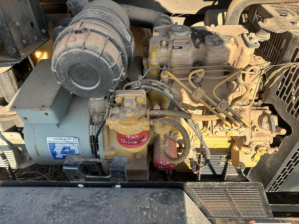 Used Allmand Nite-Light Pro 2 8kw Cat c1.1 Engine, Pancake Generator.