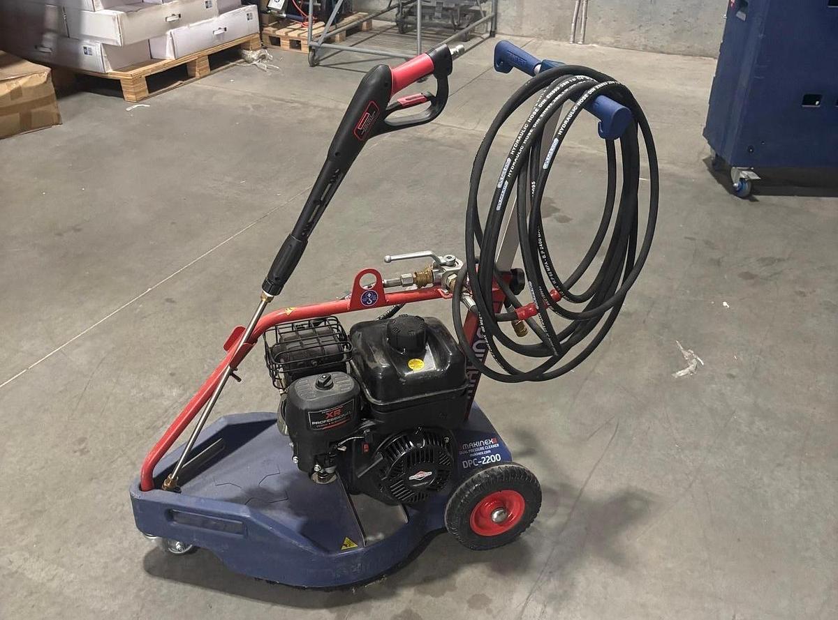 Used Makinex DPC-2200 Pressure Washer - BRAND NEW!