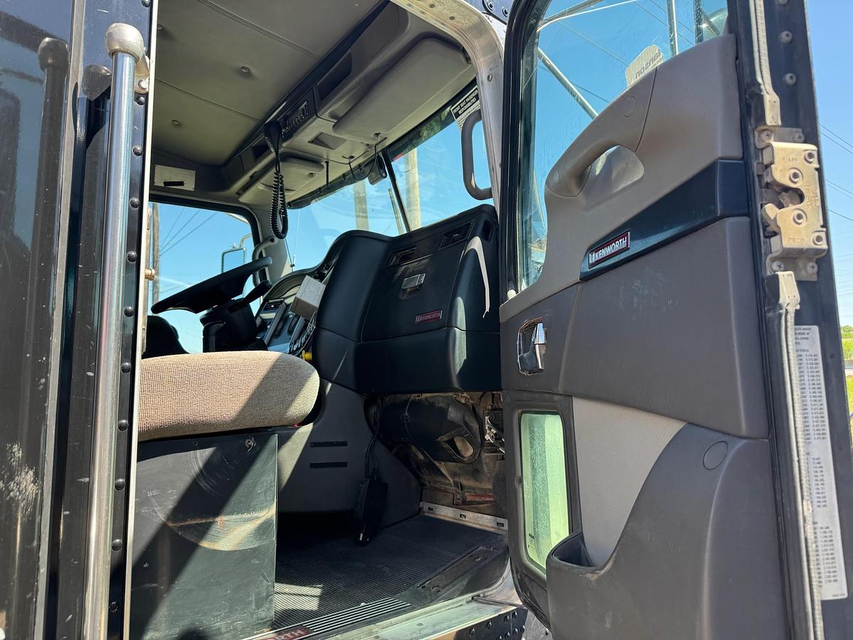 Used 2007 Kenworth T800 6x4 Sleeper Truck Tractor