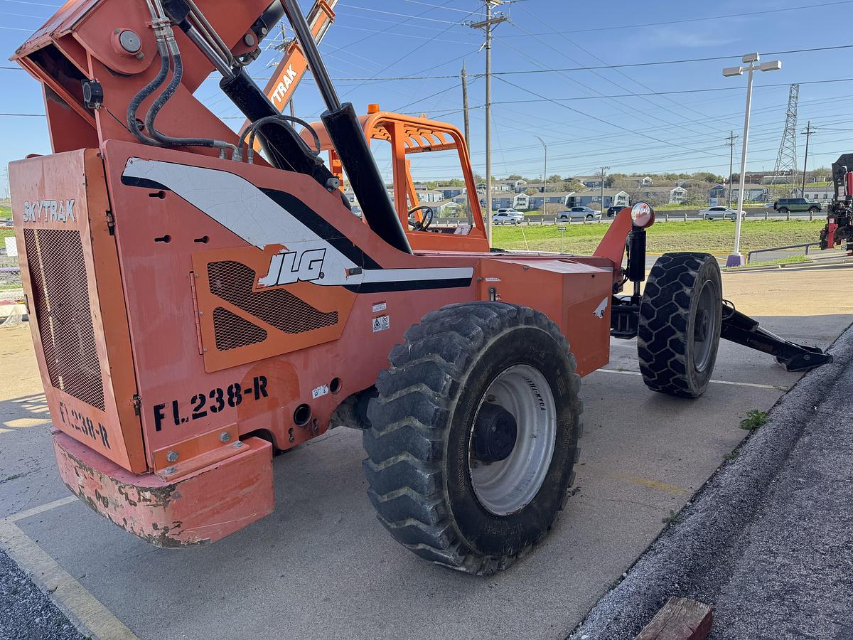 Used JLG SKYTRAK Telehandler