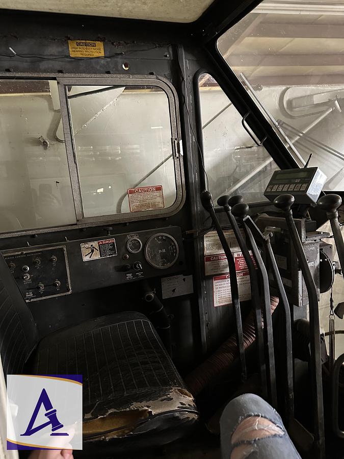 Used 1989 Lorain T250 - 94' Boom, 42' Jib