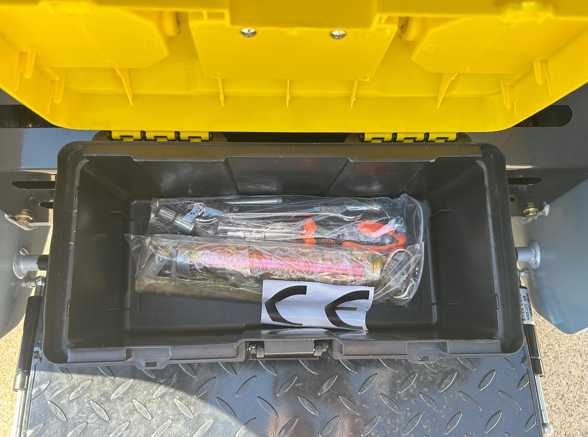 Used 2026 Sdlanch SSL1200 Skid Steer - BRAND NEW!