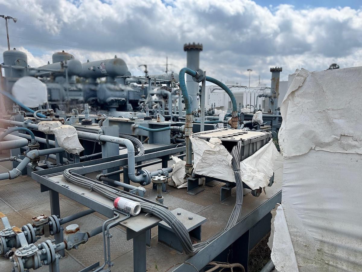 Used 2014 Ariel Reciprocating Natural Gas Compressor Skid with Pulsation Bottles