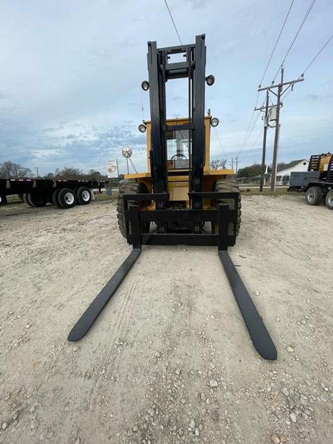 Used Sellick SD-100 10,000lbs Rough Terrain Forklift