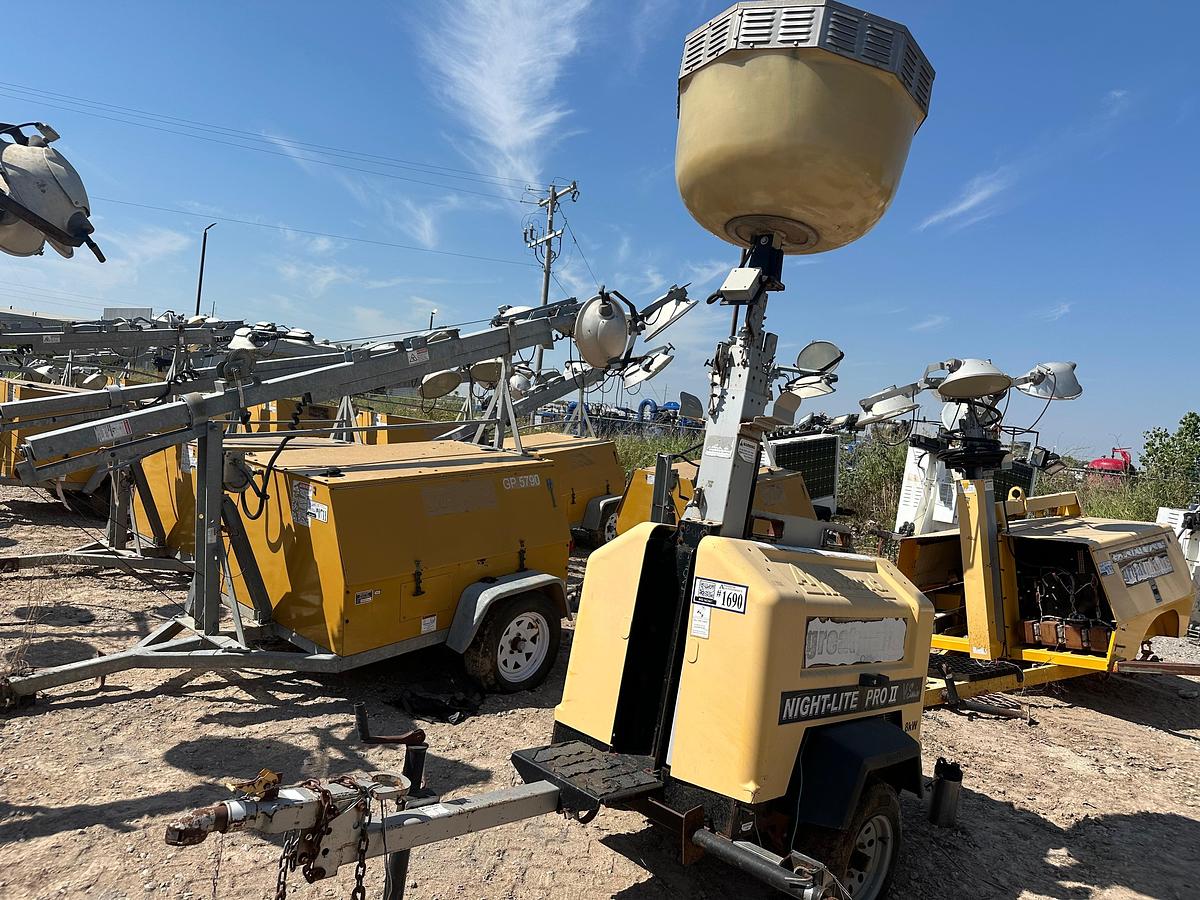 Used Allmand Night-Lite 8 KW Light Plant with CAT Engine