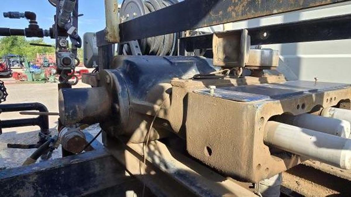 Used 2004 International 4400 SBA 4x2 Acid Truck