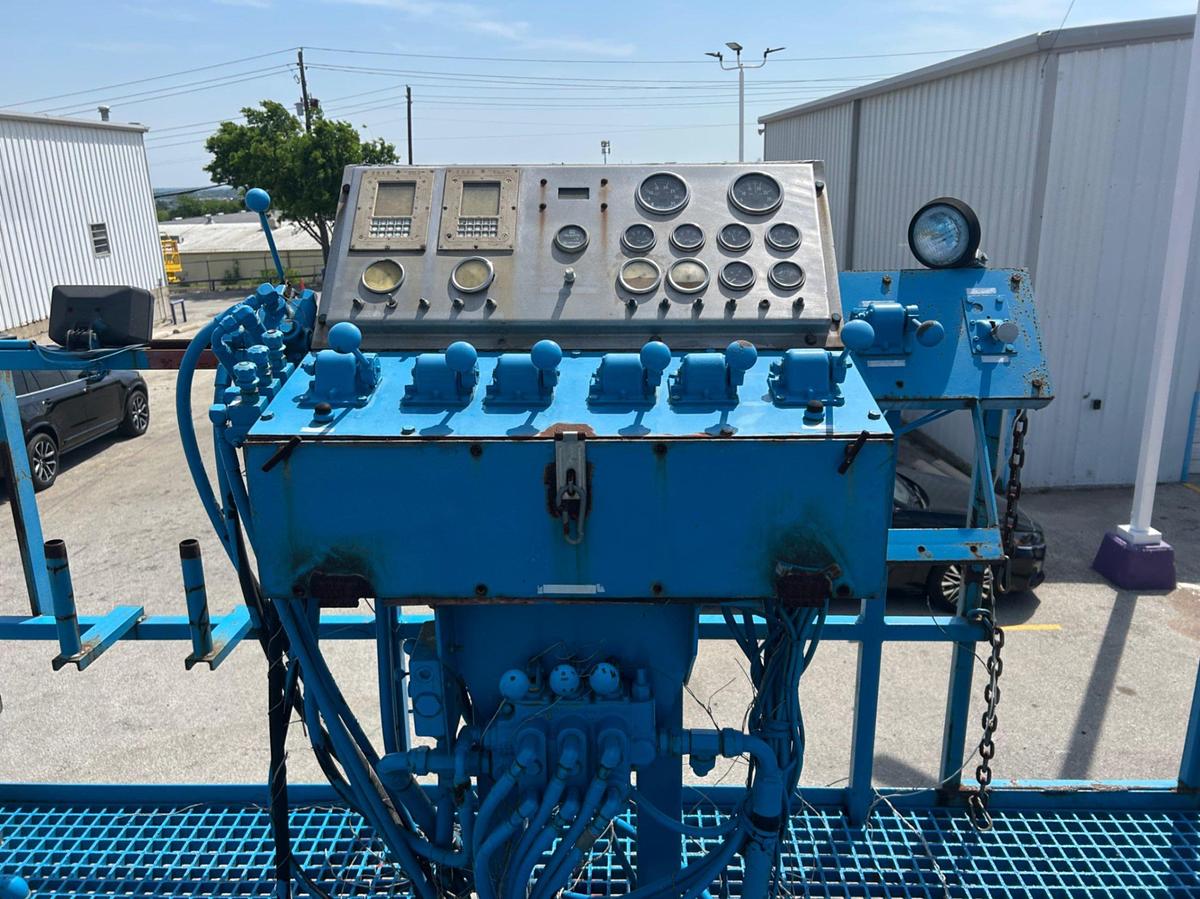 Used 2005 FRAC BLENDER TRAILER