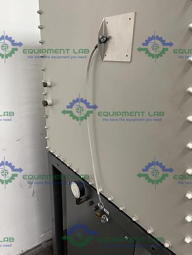 Used VAC Nexus 100039 Four Glove Chamber w/ VAC TE555 Monitor and Edwards RV12