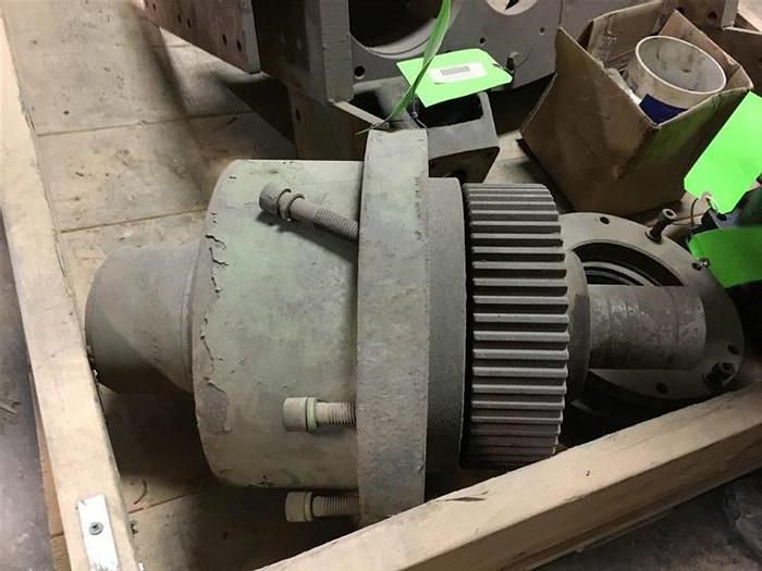 Used 0 Chicago Pneumatic Pinion for CP 600 Head Assembly