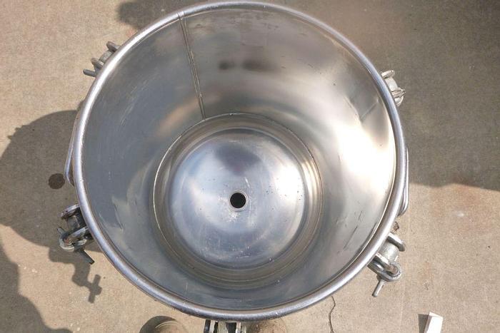 Used Tank, 5 Gallon S/st, 110 PSI, FV, DT/DB, Clamped Top, A #S744169