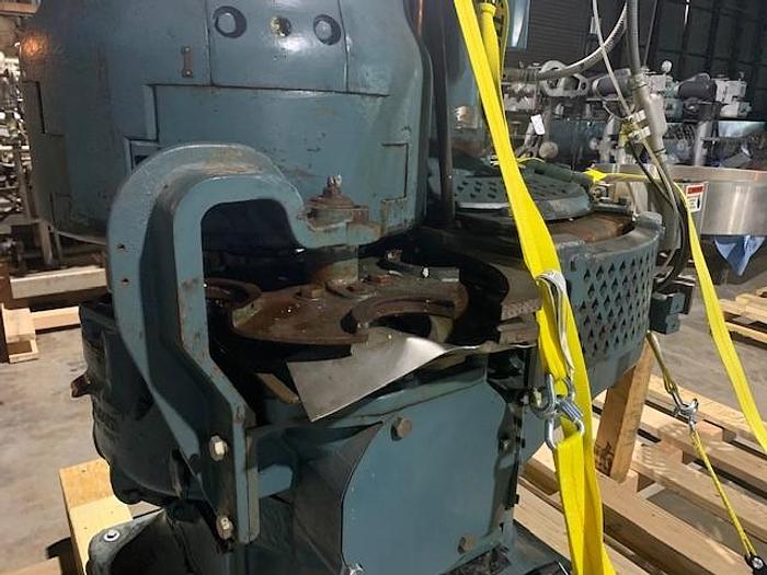 Used Canco 400 Automatic Closing Machine 400