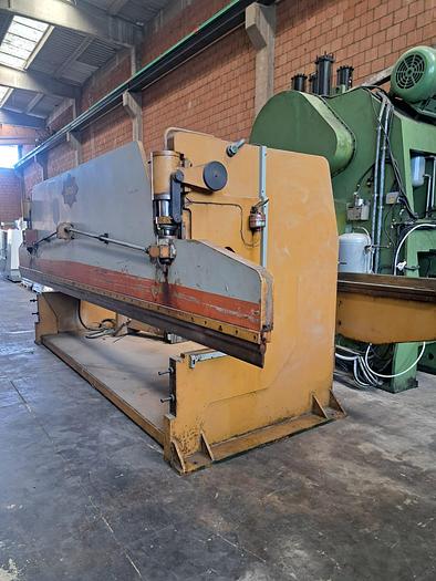 Usato PRESSA PIEGATRICE IDRAULICA SOMO 6000x50 Ton USATA