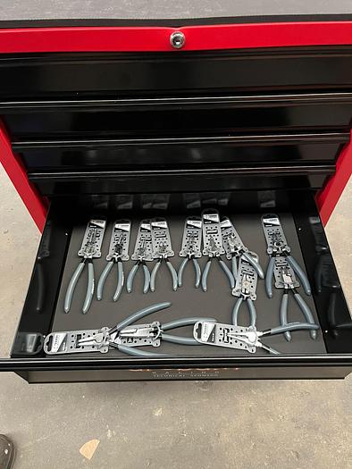 CARRELLO PORTA UTENSILI ARUBA RACING ATTREZZATO CON 100 PEZZI