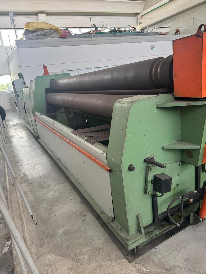 Usato CALANDRA IDRAULICA CMLL USATA