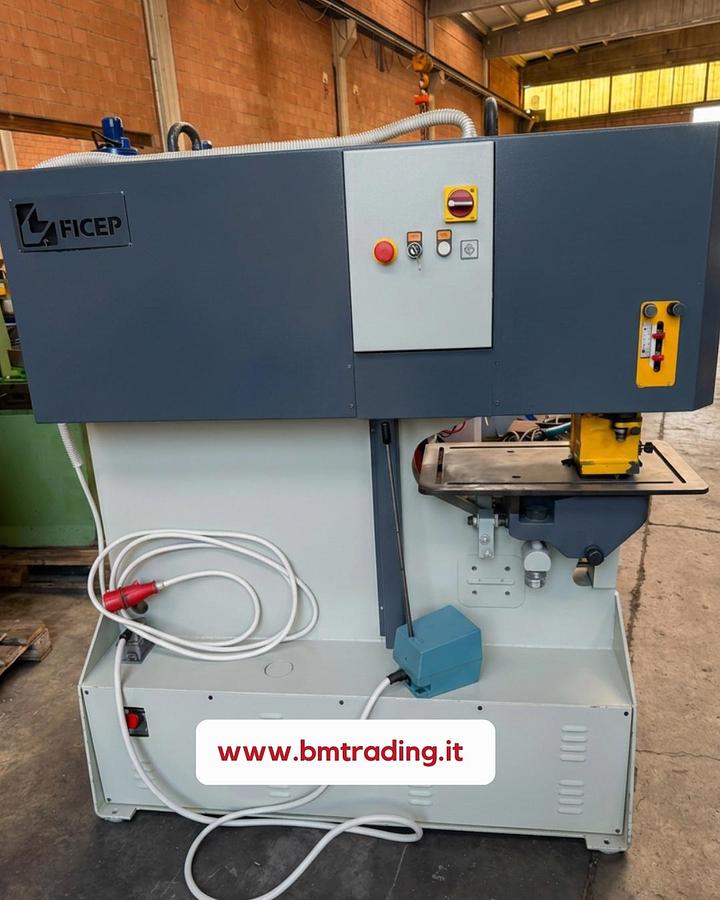 Usato PUNZONATRICE IDRAULICA FICEP 80 Ton USATA
