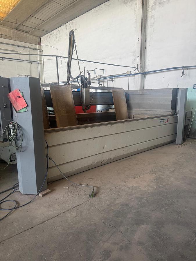 Usato TAGLIO A GETTO D'ACQUA  WATERJET TECNOCUT USATO