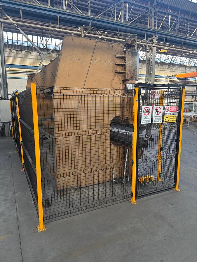 Usato PRESSA PIEGATRICE NOVASTILMEC 6000X240 TON USATA