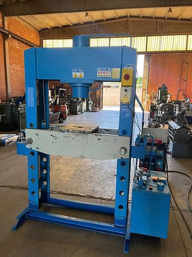 Used PRESSA IDRAULICA OMCN 100 TON 164/R USATA