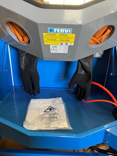 LAVAPEZZI CHIUSA DA BANCO IN STOCK