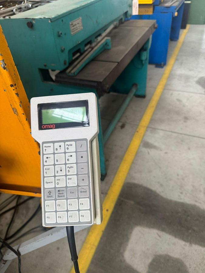 Usato PRESSA PIEGATRICE IDRAULICA OMAG USATA