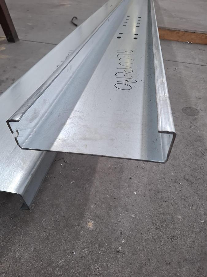 Usato PROFILATRICE ROSSI USATA