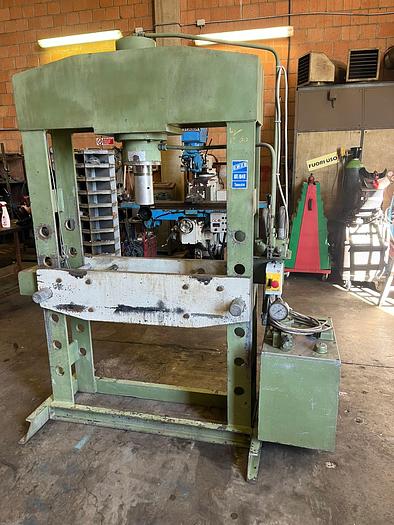 Used PRESSA IDRAULICA OMCN 100 TON USATA