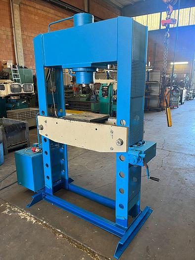 Used PRESSA IDRAULICA OMCN 100 TON 164/R USATA