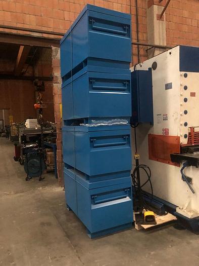 BAULE IN ACCIAIO IN STOCK