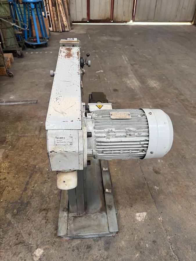 Usato SMERIGLIATRICE A NASTRO PROFESSIONALE OPTIMUM USATA