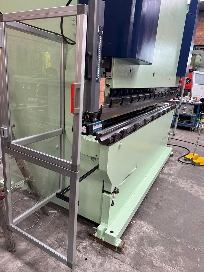 Ricondizionato PRESSA PIEGATRICE COLGAR 3100x180 TON CNC 6 ASSI USATA