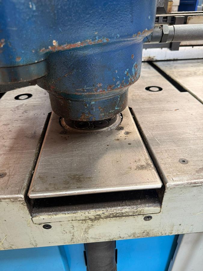 Usato PUNZONATRICE EUROMAC USATA