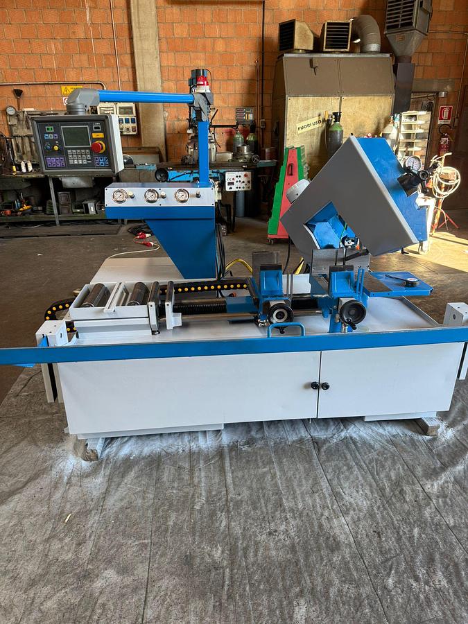 Ricondizionato SEGATRICE A NASTRO MEP CNC USATA