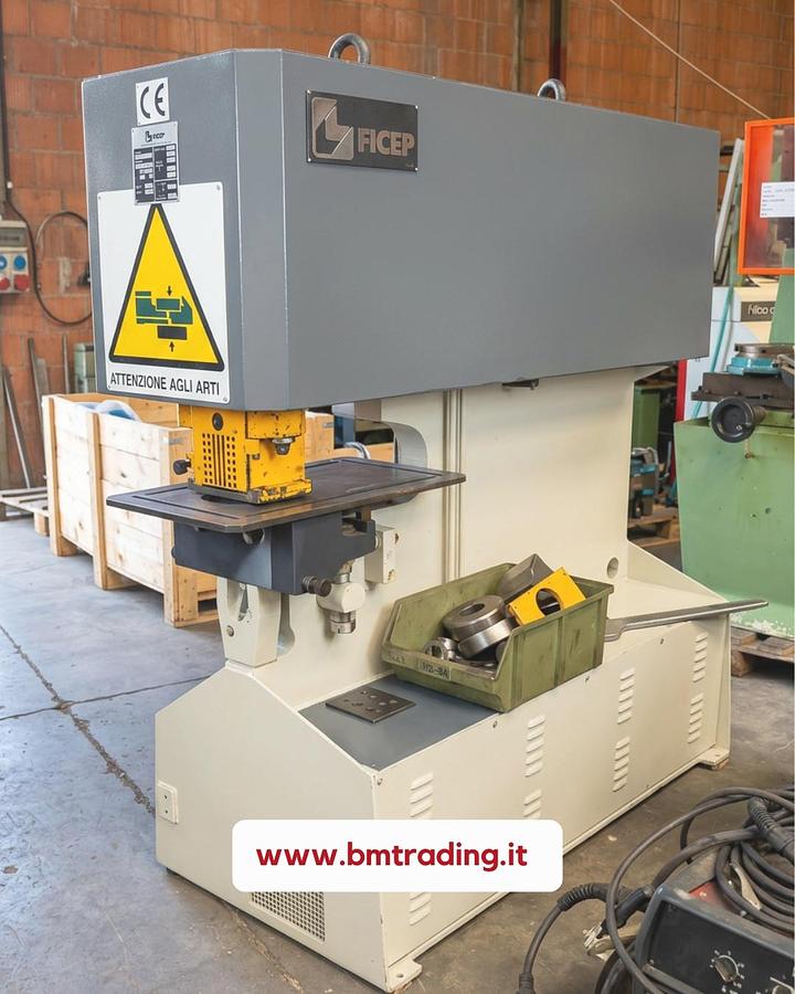 Usato PUNZONATRICE IDRAULICA FICEP 80 Ton USATA
