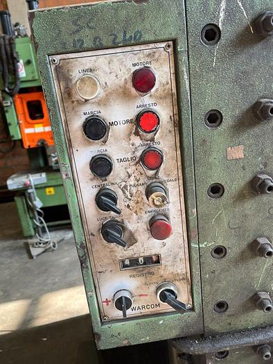 Usato CESOIA A GHIGLIOTTINA WARCOM 2500x10mm Usata