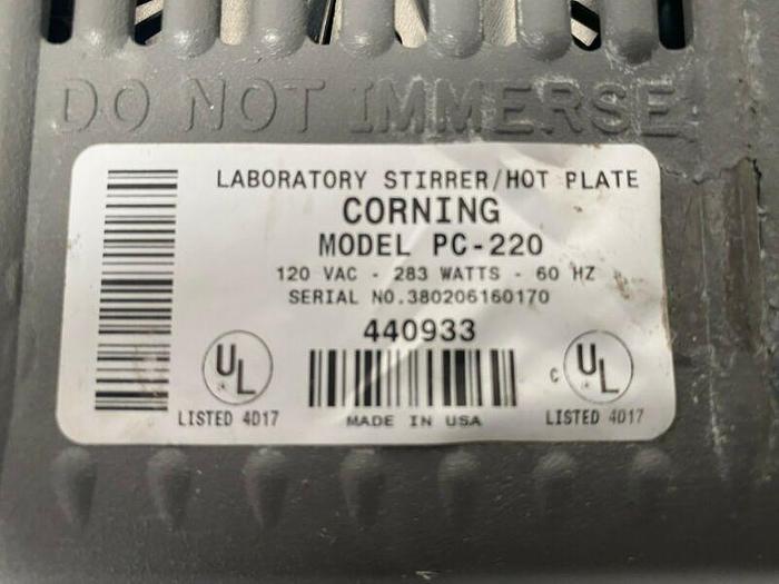 Used Corning PC-220 4" x 5" Top Laboratory Stirrer & Hot Plate 120V