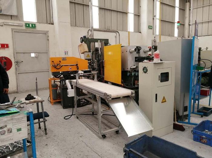 LK 88 Ton Hot Chamber Die Casting Machine Model: DC88