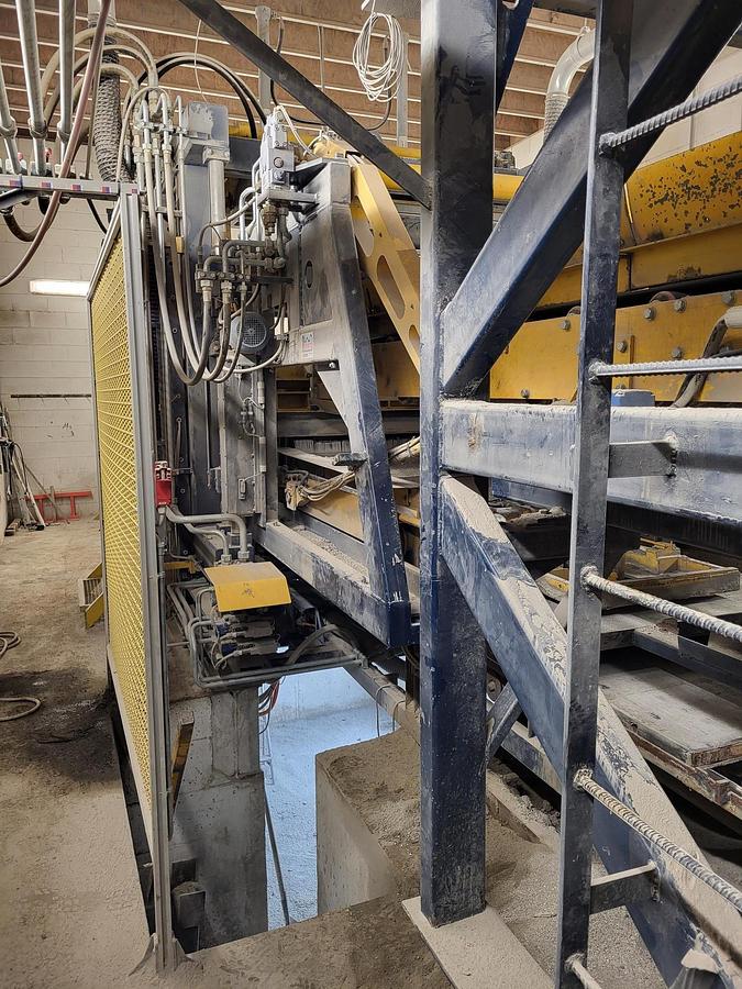 Used 2007 Omag 1200x1100