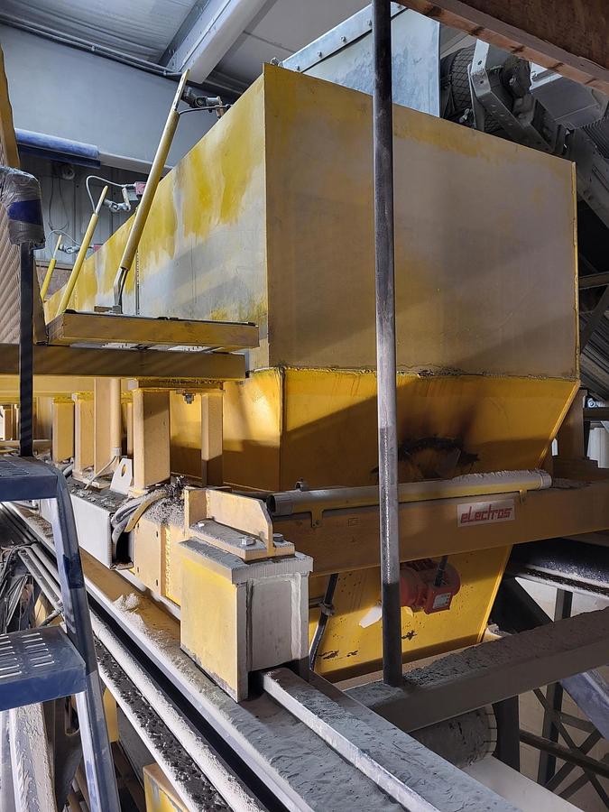 Used 2007 Omag 1200x1100
