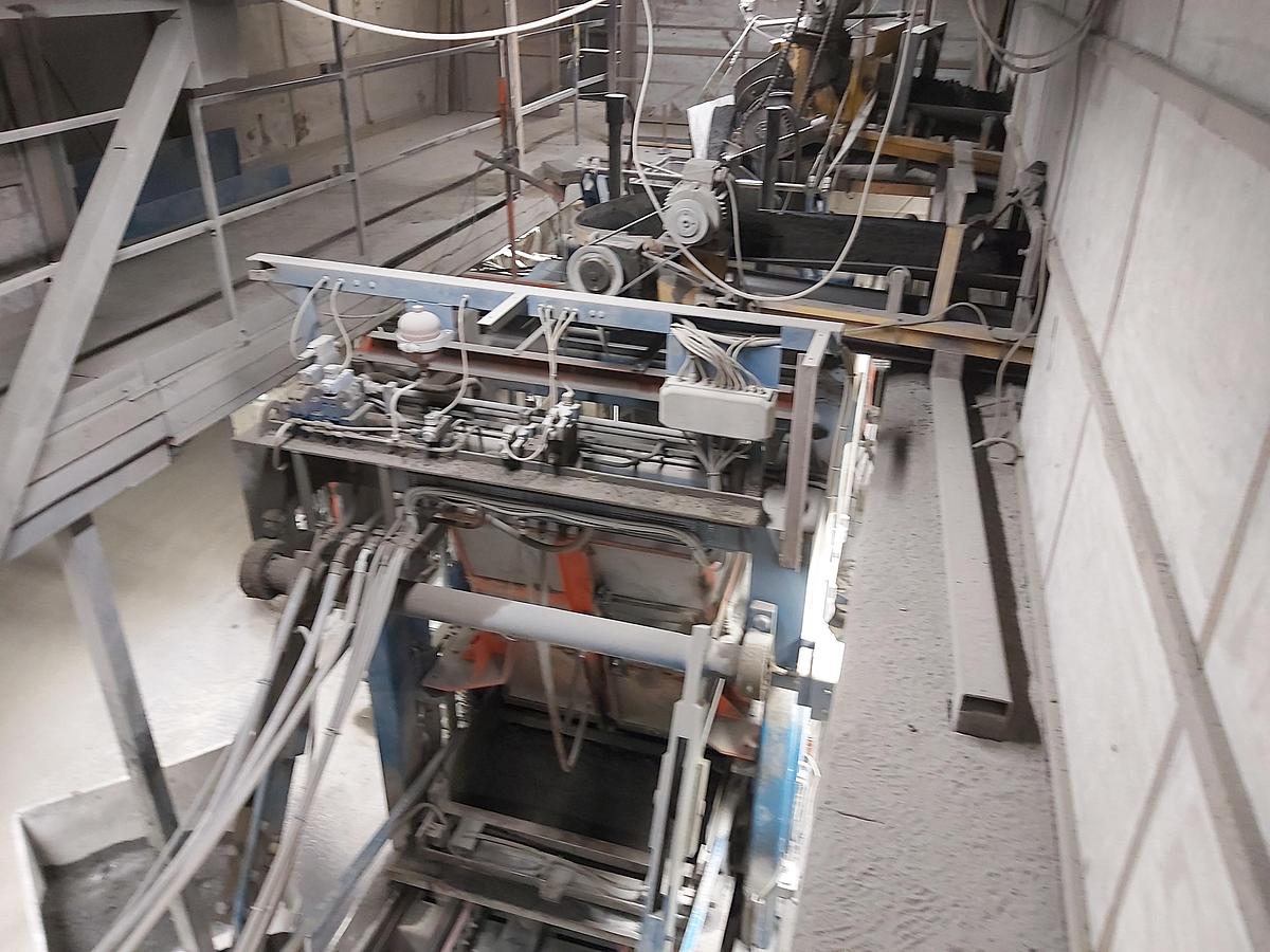 Used 2005 KVM 125x105