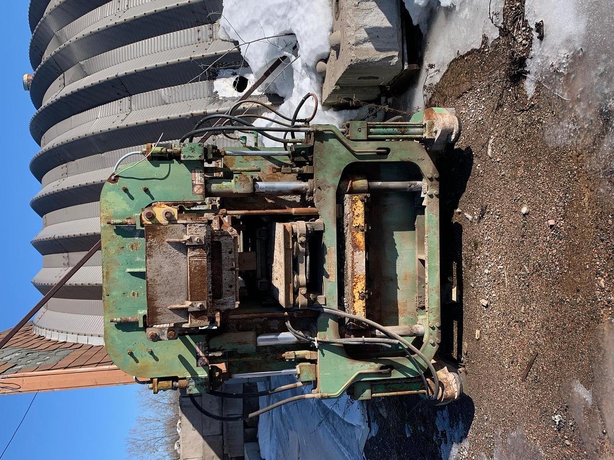Used 1995 Columbia 22 HF