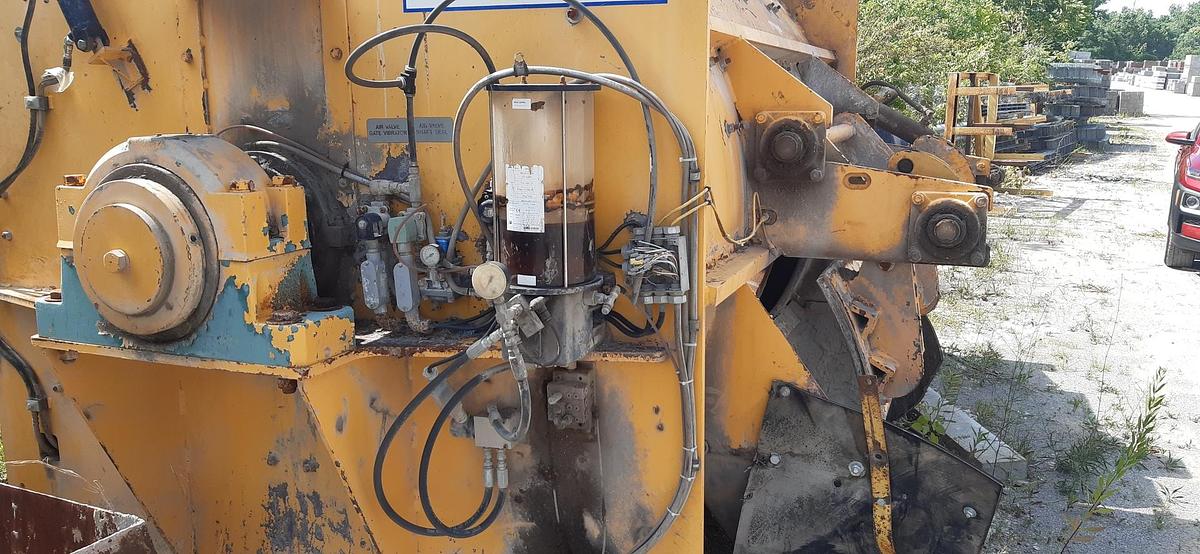 Used 2000 Besser 100 cu ft